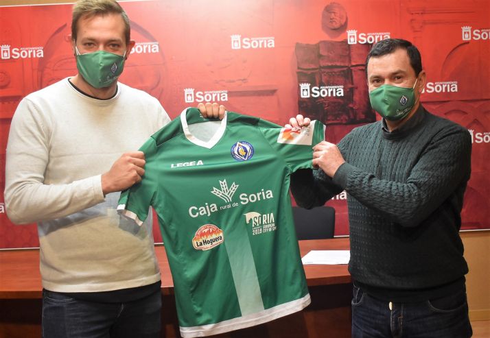 Ayuntamiento y San José renuevan su convenio por 20.500