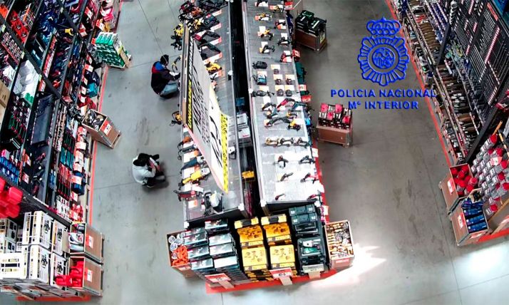 Detenidos los presuntos autores del hurto en Burgos de artículos de bricolaje valorados en  más de 2.000 euros 