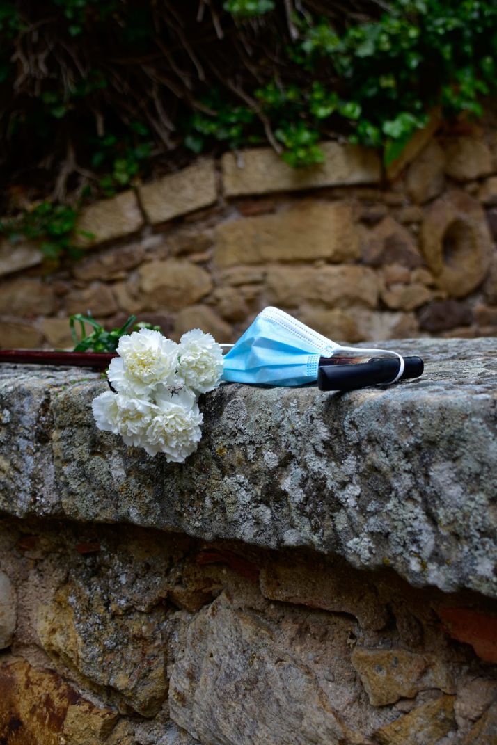 Dos fotógrafos sorianos homenajean a los fallecidos por COVID