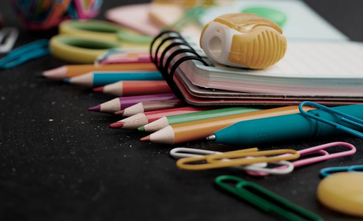 Dictaminadas 240 ayudas municipales a familias con niños de 0 a 6 años por 24.386 € para material escolar y guardería