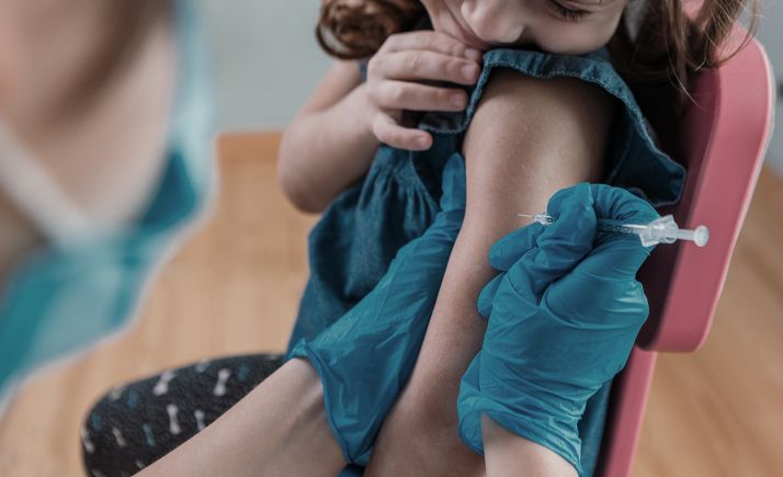 Aprobados 4,5 M€ para la compra de vacunas frente al meningococo B en Castilla y León 