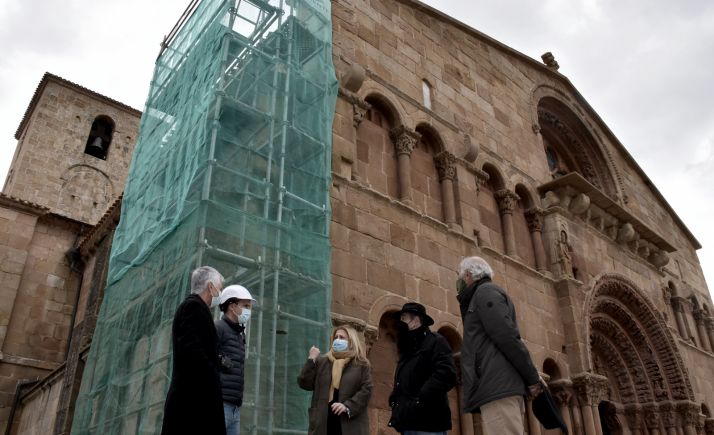 Esta semana concluyen las obras de reparación en un contrafuerte de la iglesia de Santo Domingo