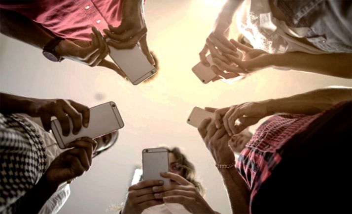 Taller en San Esteban sobre adición a las pantallas y al juego