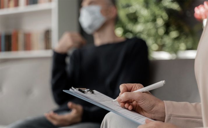 La Diputación refuerza el teléfono de atención psicológica con cinco profesionales