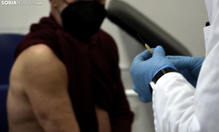 Concluye primera vacunación para edades entre 60 y 65 años en seis zonas de salud