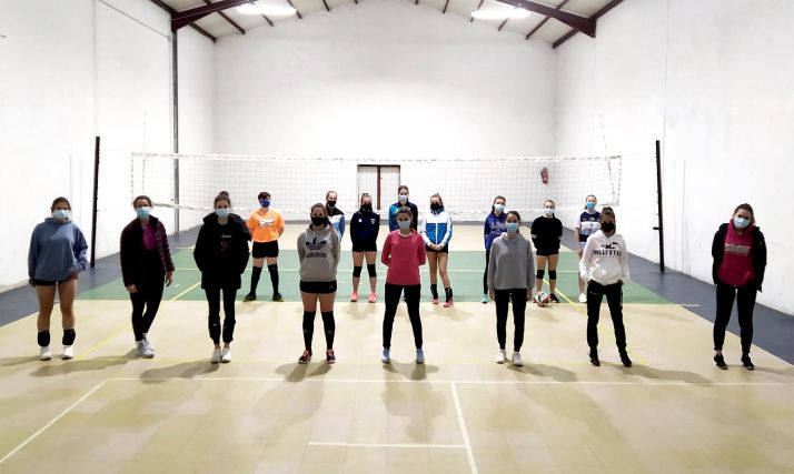 Buena acogida de la iniciativa de voleibol femenino senior del Río Duero Soria