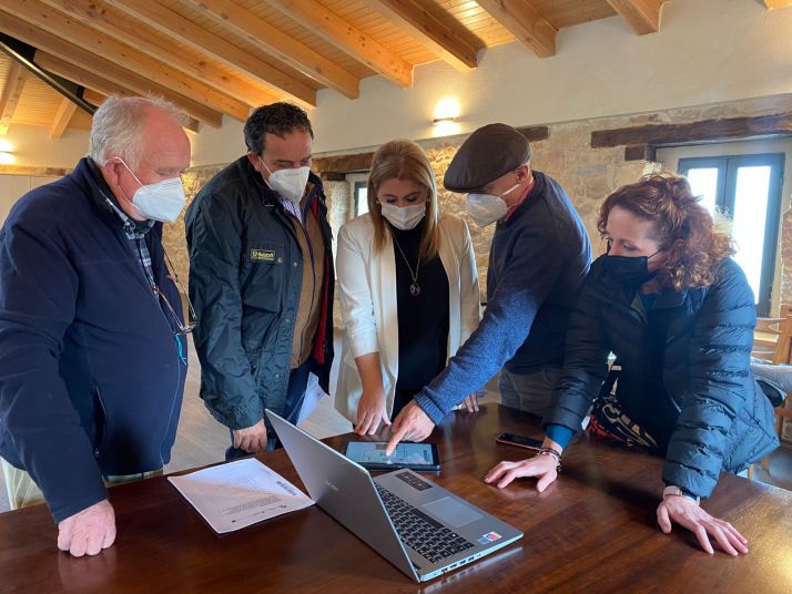 Un nuevo sistema de control de datos instalado en los depósitos de 14 pueblos permitirá ahorros del 50% de agua