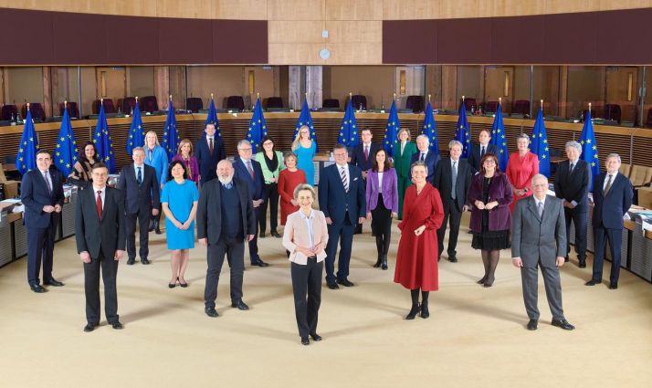 Foto de familia de la Comisión Europea. 