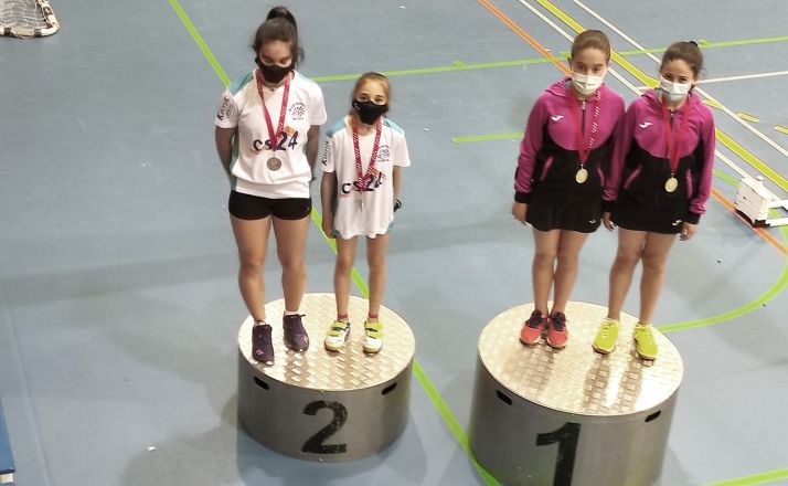La cantera femenina del Bádminton Soria triunfa en Guadarrama