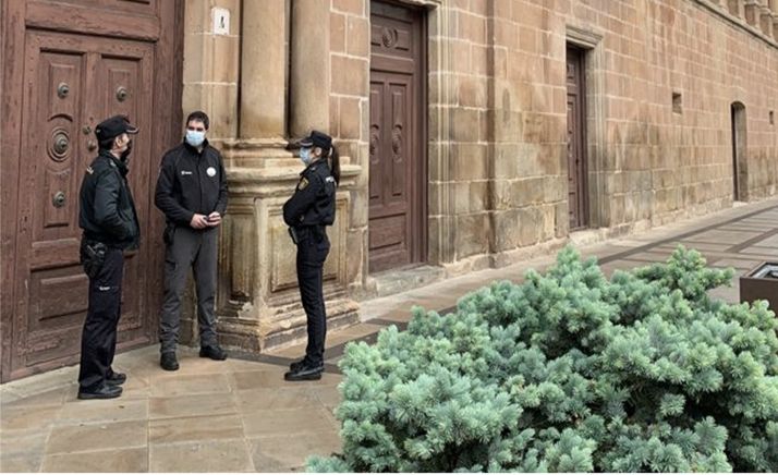 La Policía Nacional, con los vigilantes de seguridad de Soria