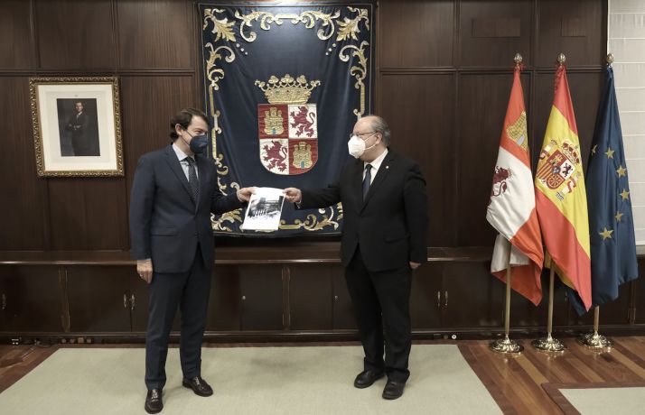 Mañueco implica al CES en el impulso de sus tres ejes de Gobierno