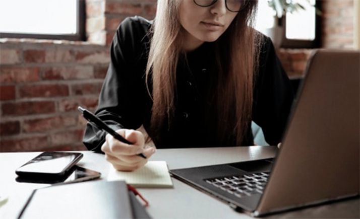 Una guía facilitará la implantación tecnológica del teletrabajo en las administraciones locales de Castilla y León 