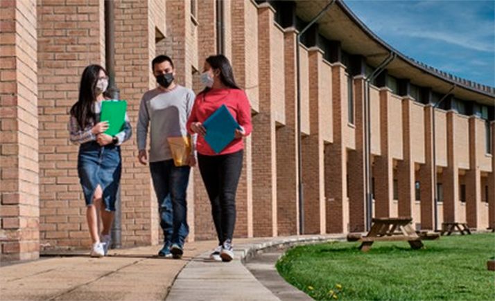 La Junta convoca ayudas destinadas a extranjeros residentes en Castilla y León para homologar y convalidar estudios