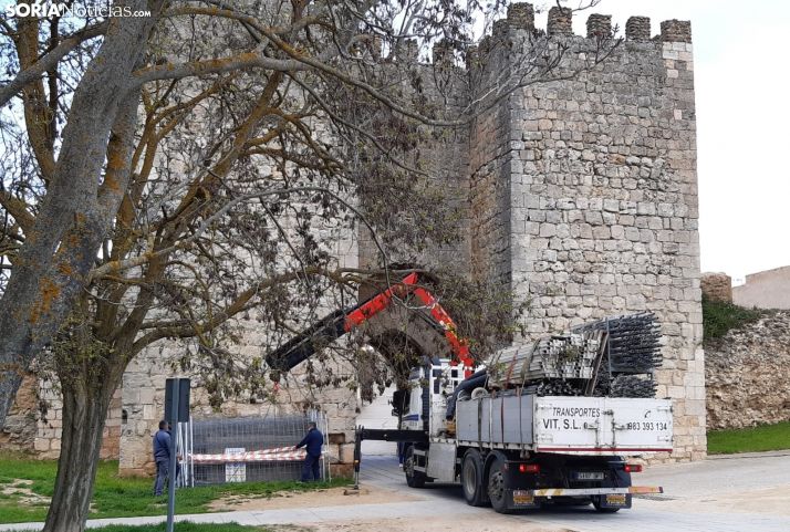 Arrancan las obras en la muralla de Almazán