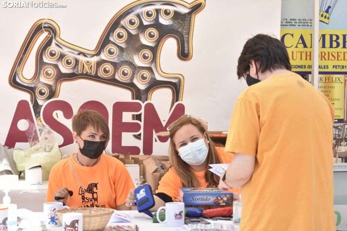 FOTOS: Los afectados por la esclerosis múltiple piden mayor sensibilidad a los neurólogos