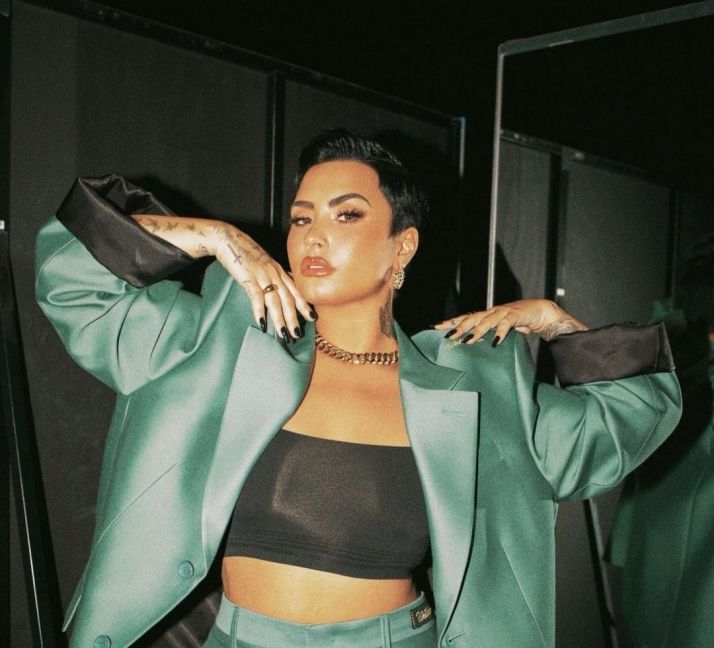 Demi Lovato se autodefine como de género no binario