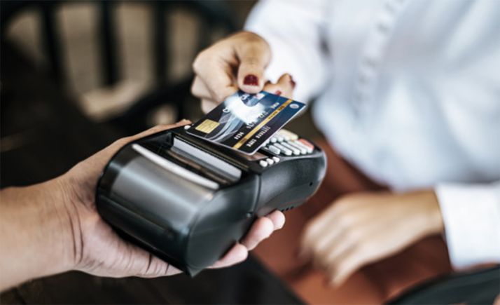 FOES achaca a la reactivación del consumo el descenso del paro