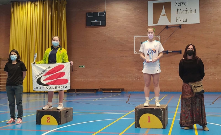 Daniela, en lo alto del podio, a la derecha. /CBS-CS24