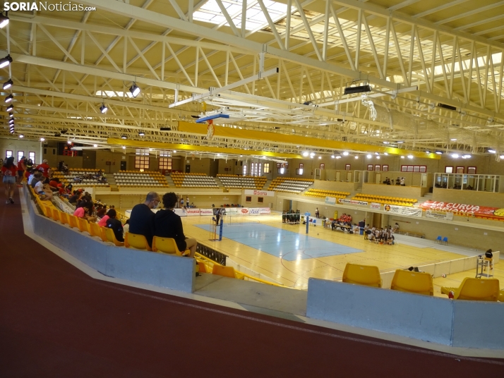 Galería: Final del Campeonato Infantil de Voleibol entre Elche y Dumbría