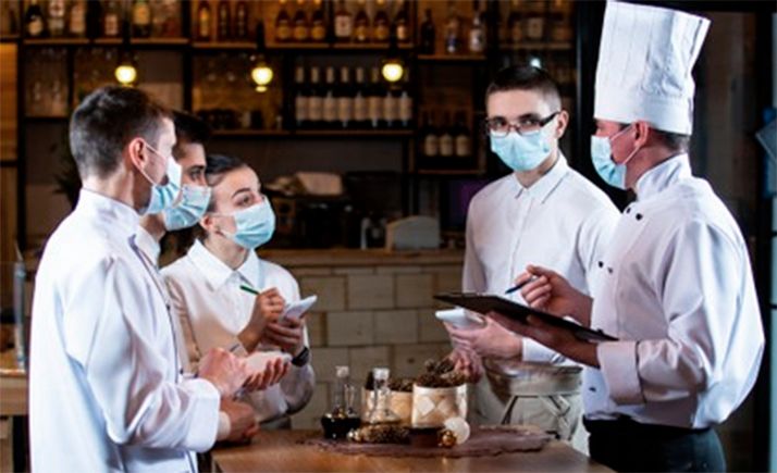 La Cámara abre una bolsa de empleo de hostelería, ante la creciente demanda en el sector