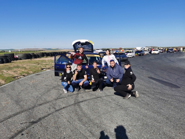 3 sorianos y un coche de medio millón de kilómetros 