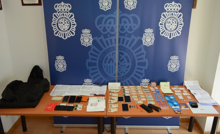 Efectos incautados en la operación policial. /SdG