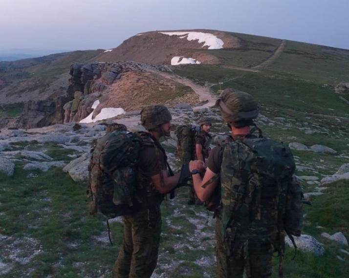 Unos 300 militares mejoran su adiestramiento en las cumbres sorianas