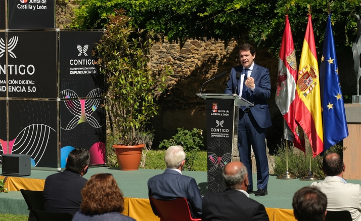 El modelo Atención en Red para mayores facilitará servicios comunes a los domicilios y viviendas para el regreso de emigrantes