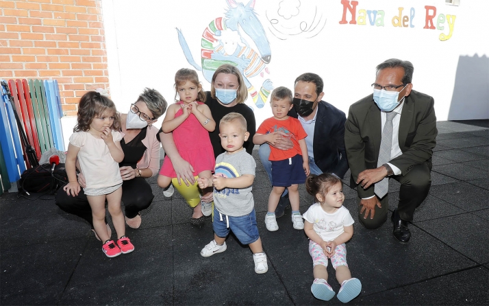 La Consejería duplica hasta los 4M€ la dotación para el programa Crecemos, que este año amplía horarios y servicios 