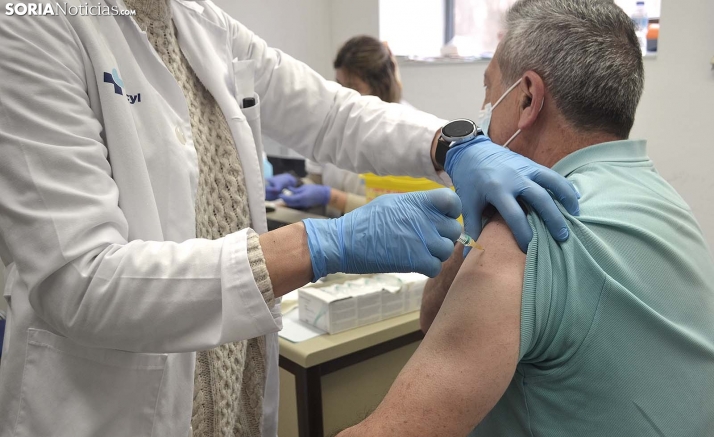 La mitad de la población soriana ha recibido al menos una dosis contra la COVID-19