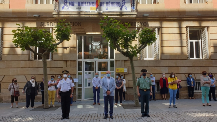 Concentraciones por el fallecimiento de la mujer apuñalada en Doñinos