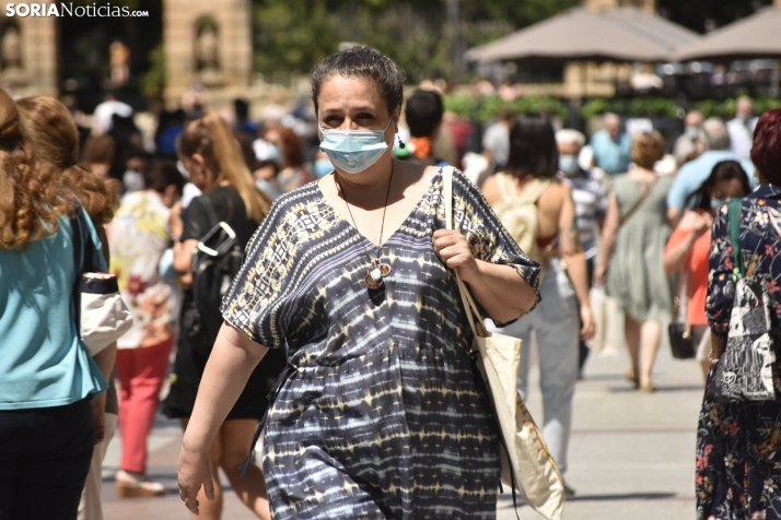 FOTOS: Soria opta por la prudencia y elige pasear con mascarilla
