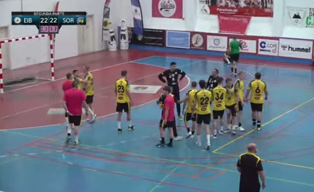 Empate del BM Soria ante el Eibar (22-22): aún se puede soñar