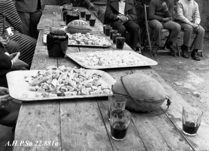 Los cambios históricos de nuestras Fiestas de San Juan: ¿Por qué bebemos en bota?