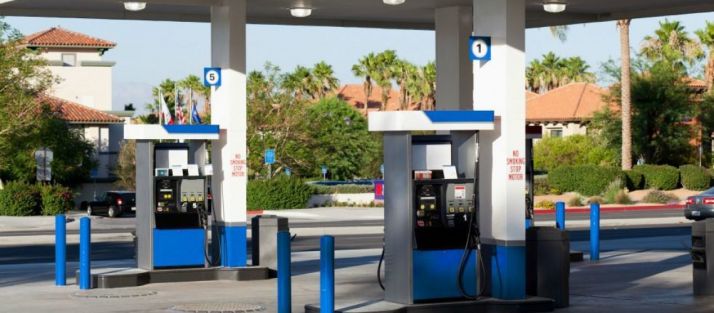 Junta y Guardia Civil controlan los vapores de gasolina en estaciones de servicio