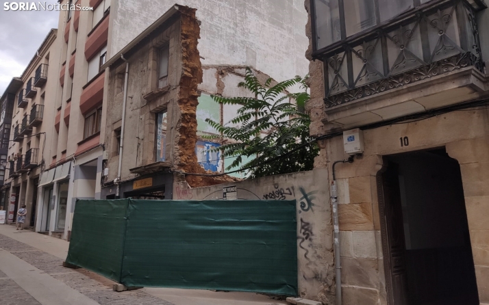 Adiós al edificio de Calzados Alaska