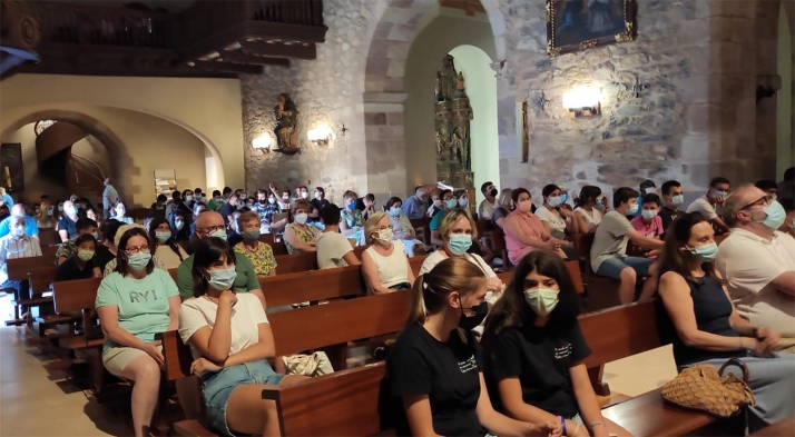 Centenares de jóvenes visitan en peregrinación el Arciprestazgo de  Ágreda