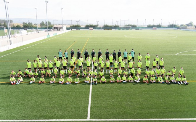 El Campus de Verano del Numancia arranca en la Ciudad Deportiva con alrededor de 80 alumnos