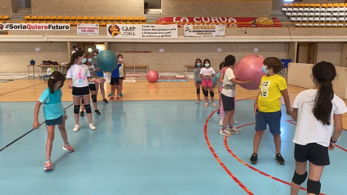 Concluye el Campus Municipal de Voleibol que organiza el Río Duero Soria