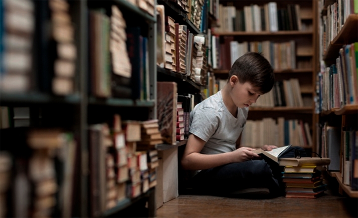 Una exposición reúne las criaturas y leyendas de la tradición oral de Castilla y León 