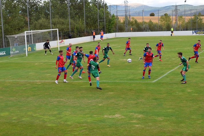 El Numancia cae derrotado 1-3 ante el Osasuna B