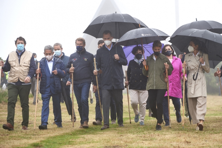 Mañueco considera el Camino de Santiago una fuente de futuro para Castilla y León