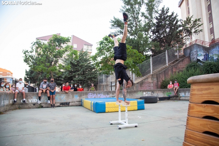 GALERÍA: El parkour más elegante y callejero, en Soria
