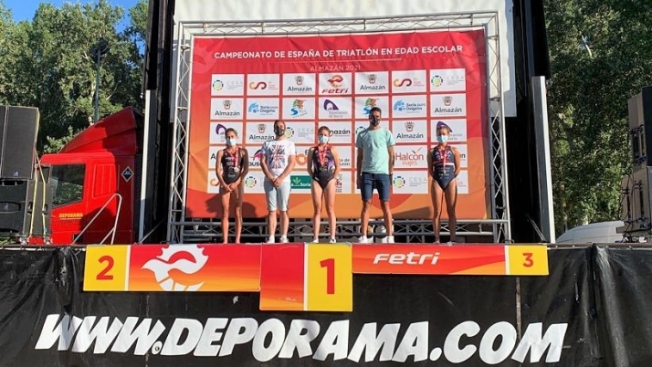 Natalia Hidalgo y Sergio Baxter ganan el Triatlón de Almazán, primer clasificatorio para el campeonato de España distancia olímpica