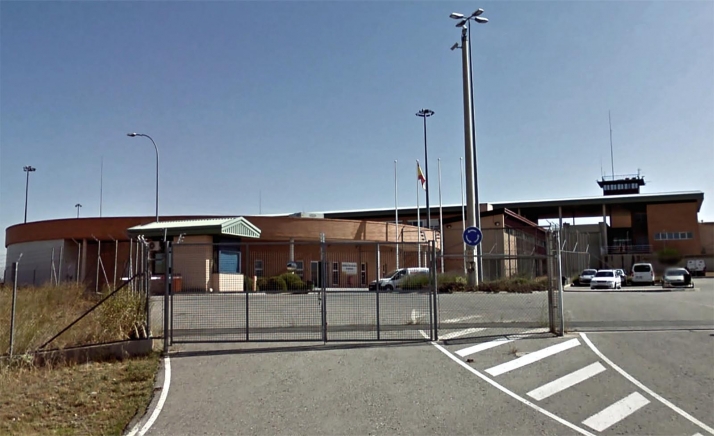 Condena de 23 meses a un preso que agredió a tres funcionarios de Segovia en 2019