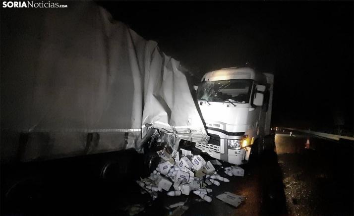 Aparatoso accidente en la A2 en el término municipal de Medinaceli 