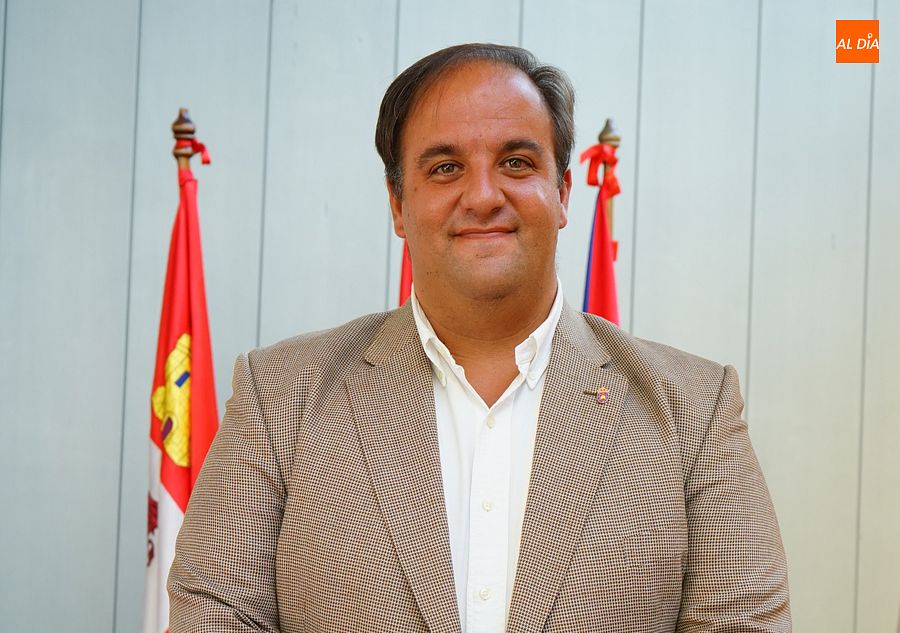 El alcalde de Guijuelo, Roberto Martín, desea felices fiestas a todos - Kiko Robles