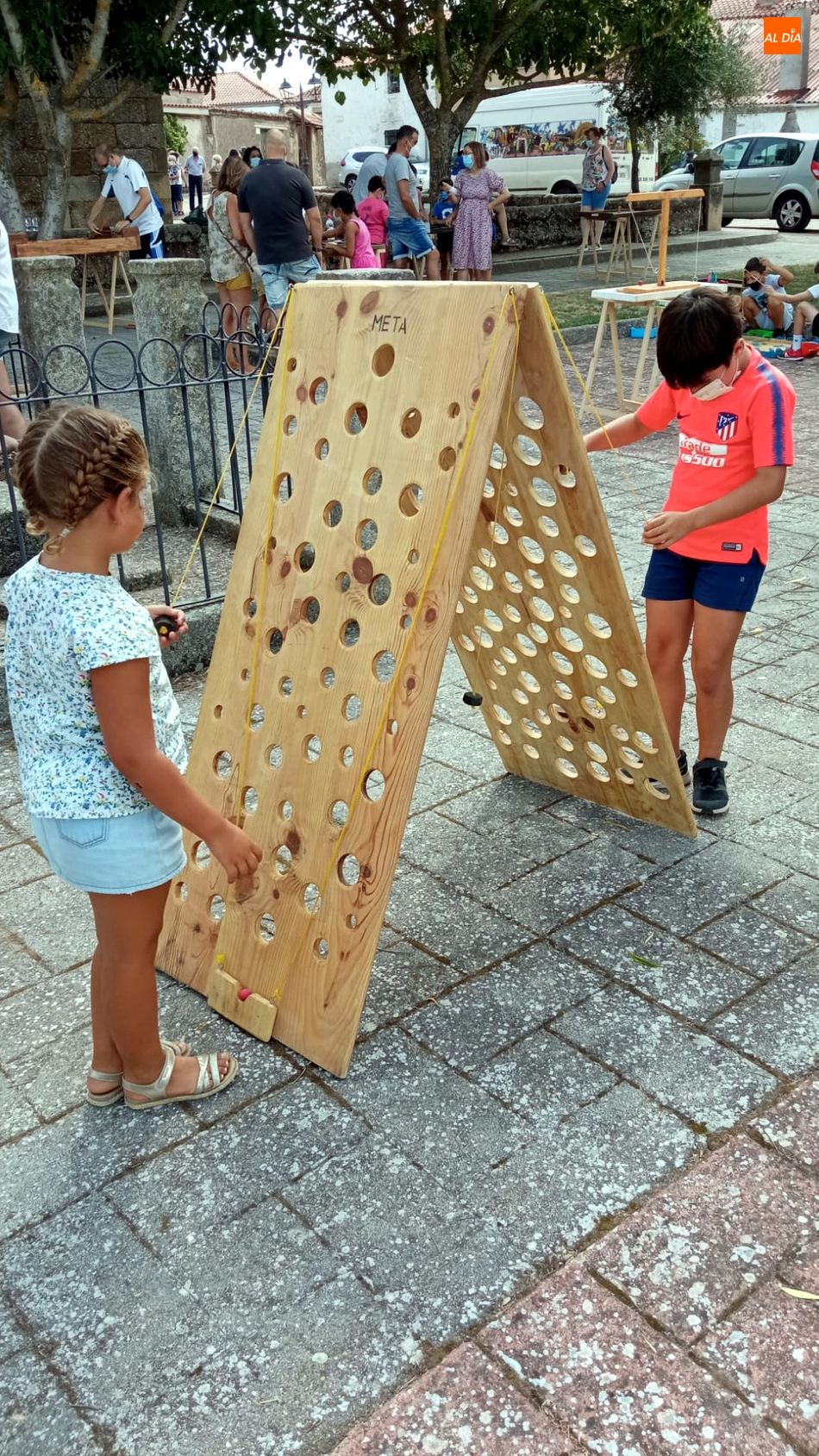 Foto 3 - Los niños disfrutan en una gran ludoteca al aire libre en Bañobárez