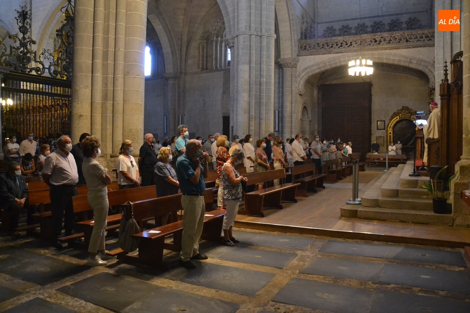 Foto 3 - La Catedral festeja a su patrona con una amplísima asistencia de fieles  