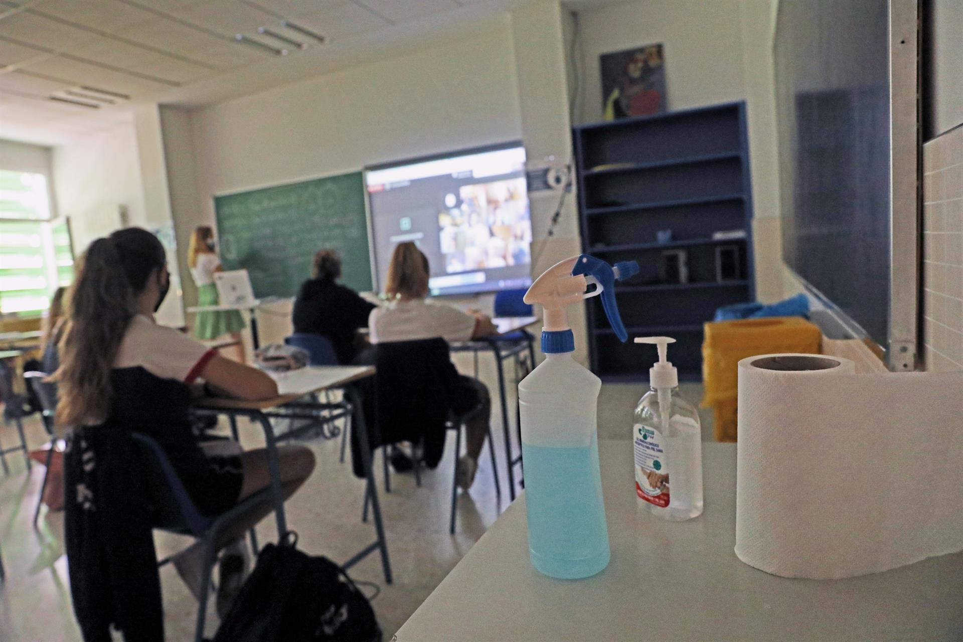 Aula de un colegio de la Comunidad de Madrid en tiempos de pandemia